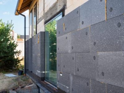 facade with thermal insulation of a single-family house